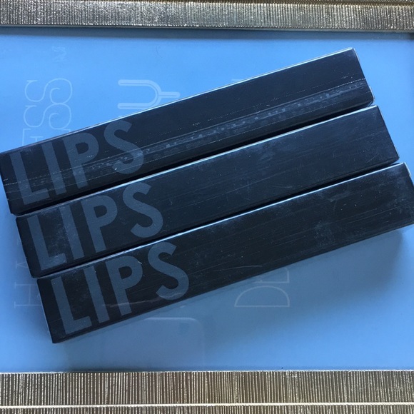 focallure Other - FOCALLURE LIPSTICK GLOSS MATE WATERPROOF